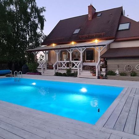 Cottage On The Hill Kielno ภายนอก รูปภาพ